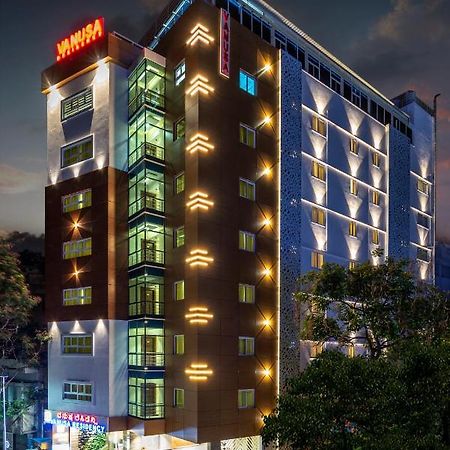 Vanusa Residency Bangalore Exterior photo